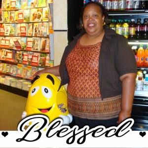 Meet your Posher, Lola